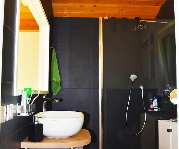 Grandin Holidayhouse * Домазо